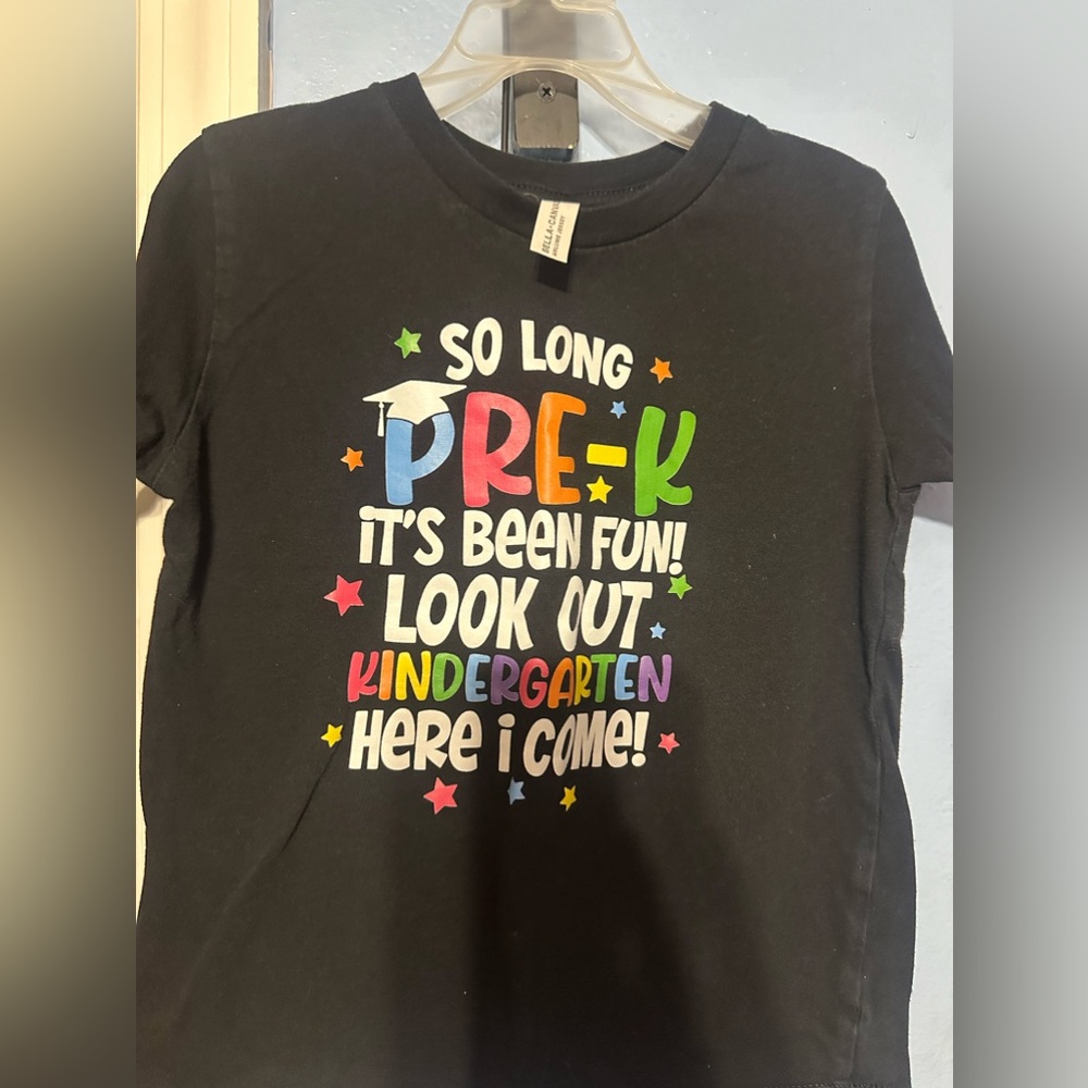 Kindergarten tshirt 5T(used)
